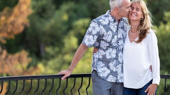 50代独身女性の恋愛の悩み ~ 気になる男性との旅行に誘われたら